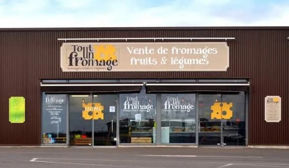 La façade de Tout un Fromage, rue Pranet à Ouroux-sur-Saône